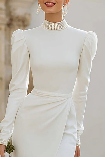 Robe de fiançailles moulante à col haut ivoire avec fente